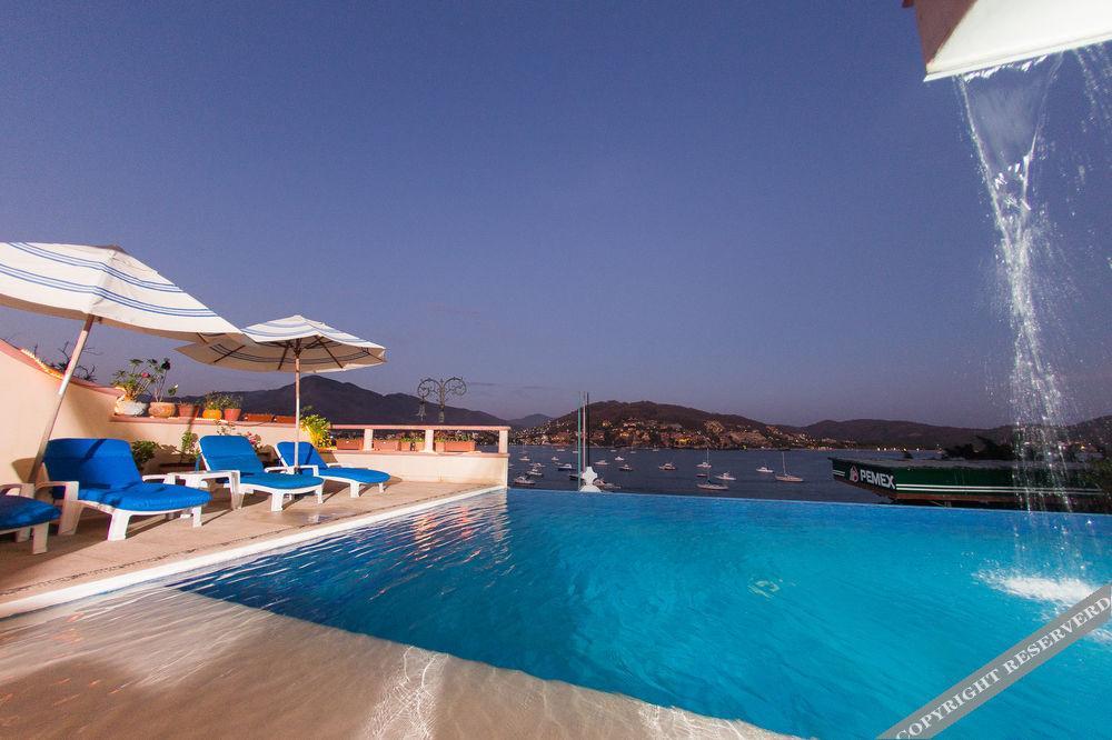 Del Pescador Zihuatanejo